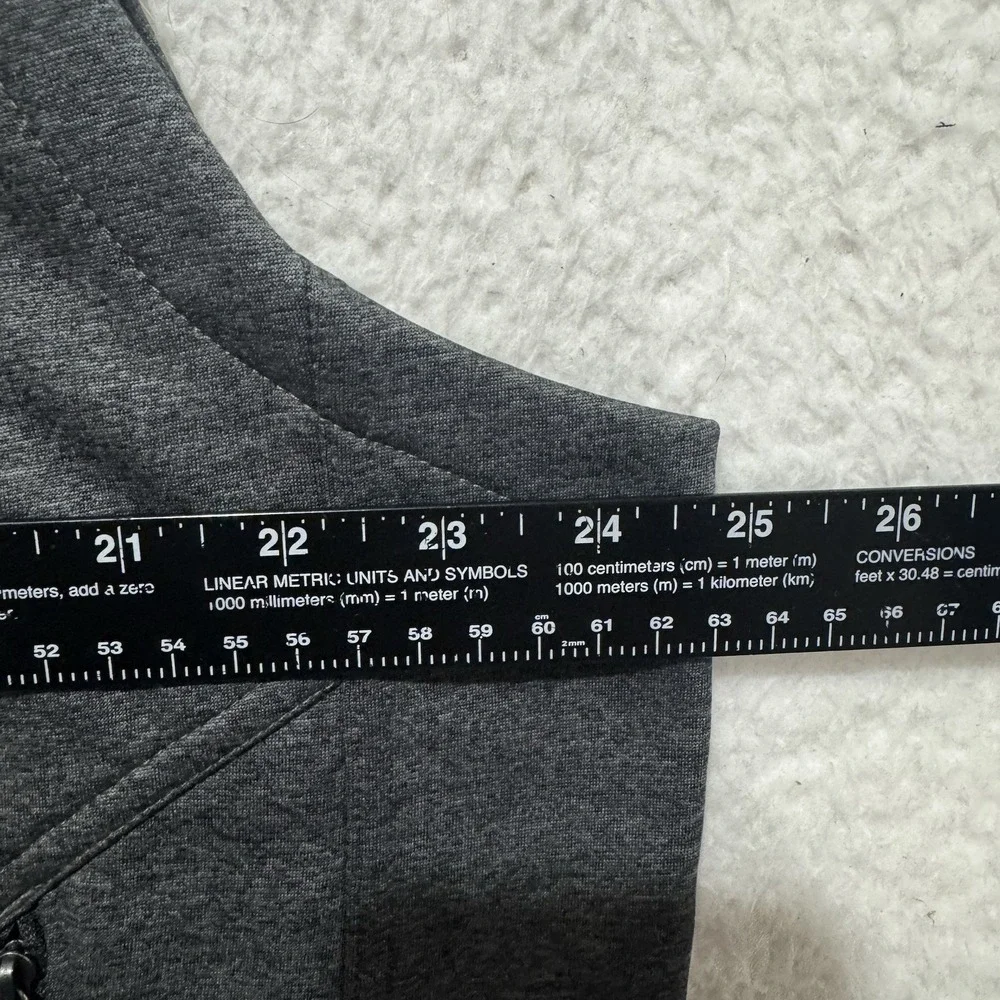 The North Face Mens Sz XL‎ Gray Puffer Vest Full Zip Pockets Corp Logo